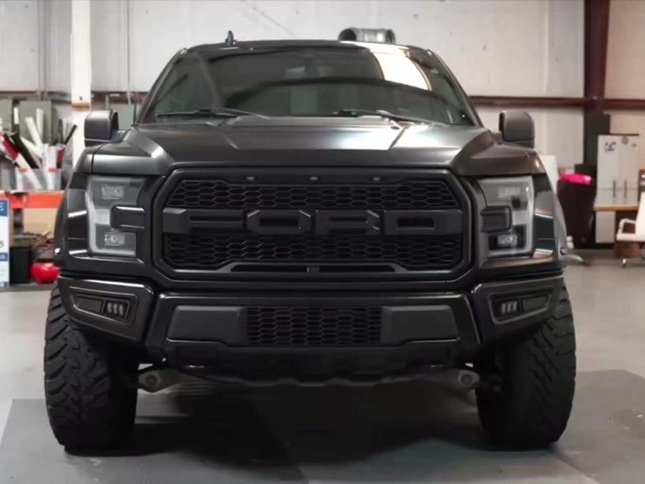 Exciting day at our shop! 🎥 8 Limbs Creative just shot a fantastic video after wrapping their truck. Stay tuned for some awesome content!